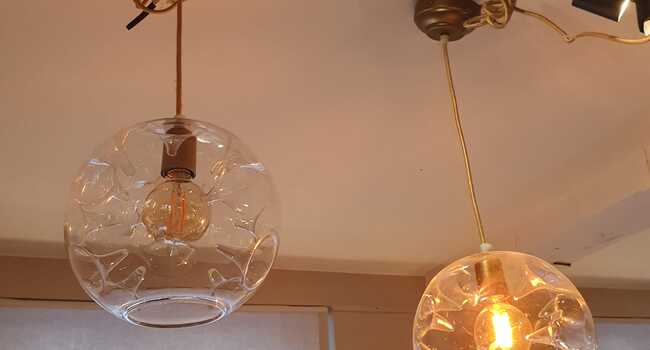 paire de suspensions en verre 